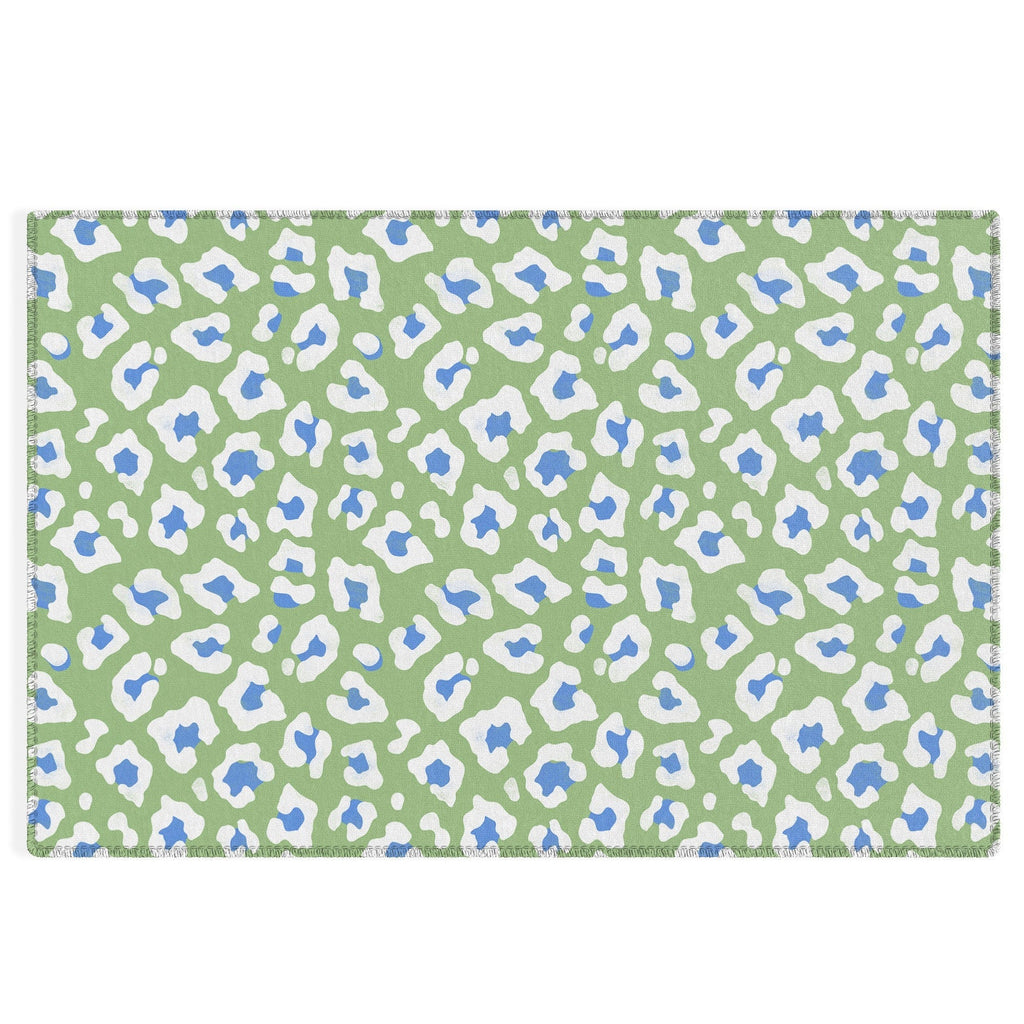 Avenie BR Cheetah Print Outdoor Rug