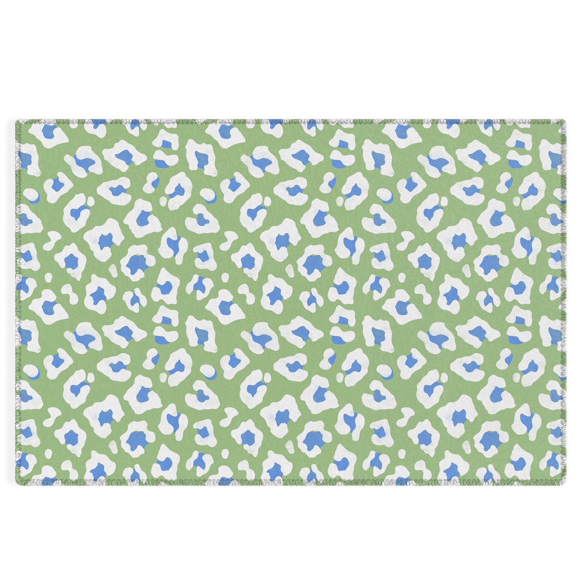 Avenie BR Cheetah Print Outdoor Rug