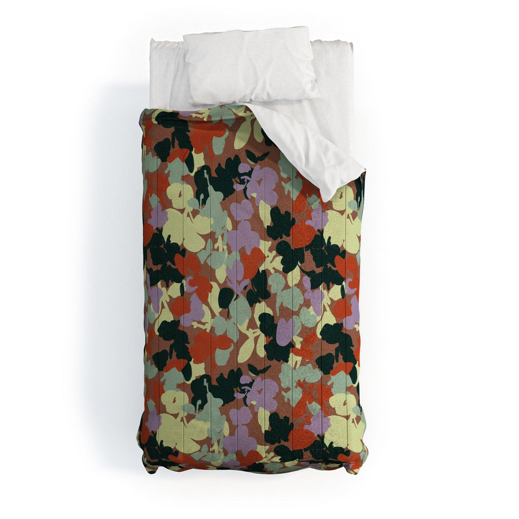 Marta Barragan Camarasa Retro Bloom Medley Comforter