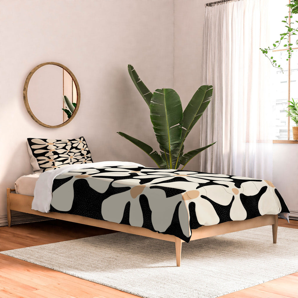DorisciciArt Midnight Bohemian Floral Comforter