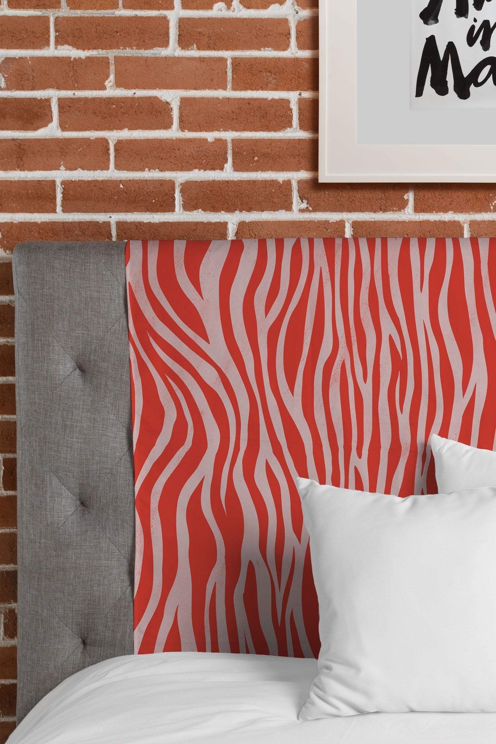 Avenie BR Red Zebra Stripe Tapestry