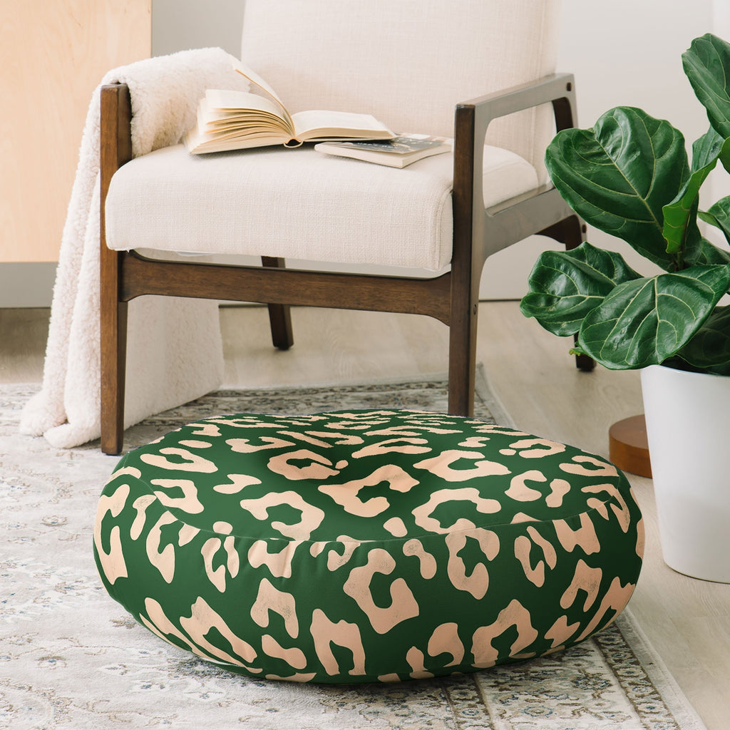 Avenie BR Cheetah Print In Green Floor Pillow Round