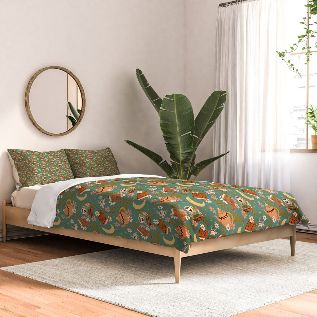 Avenie Moonlit Reading Nook I Comforter