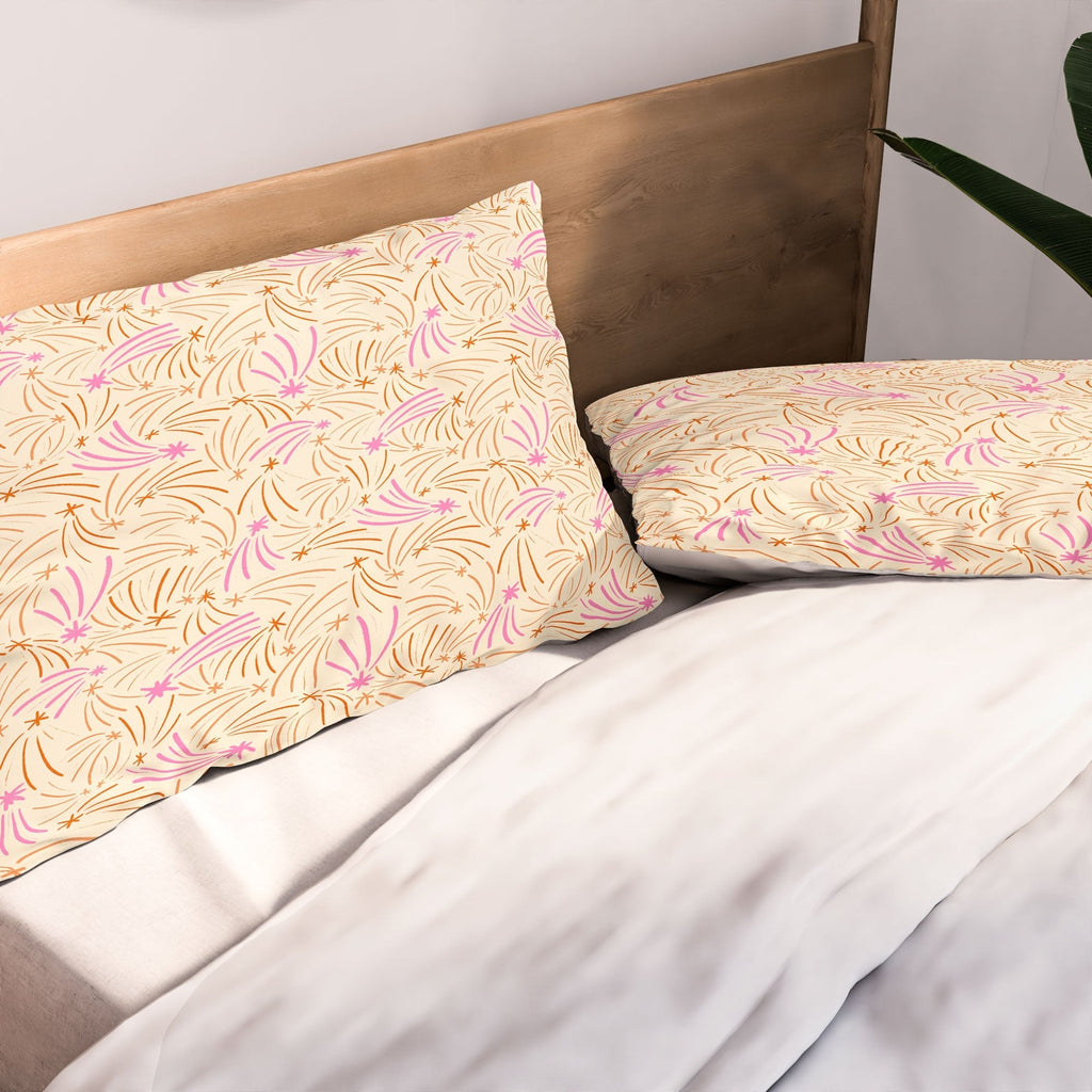 Little Om Pattern Shooting Stars cream Pillow Shams