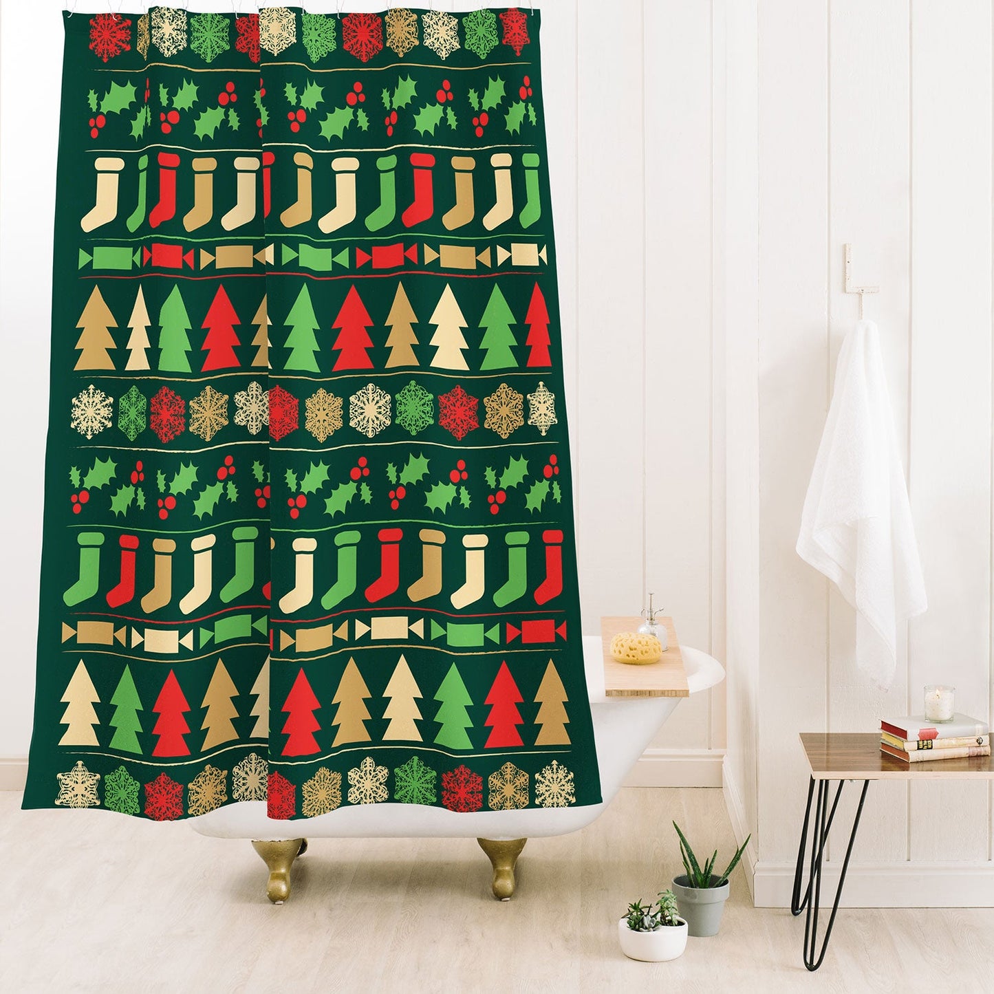 Fimbis Classic Christmas Shower Curtain