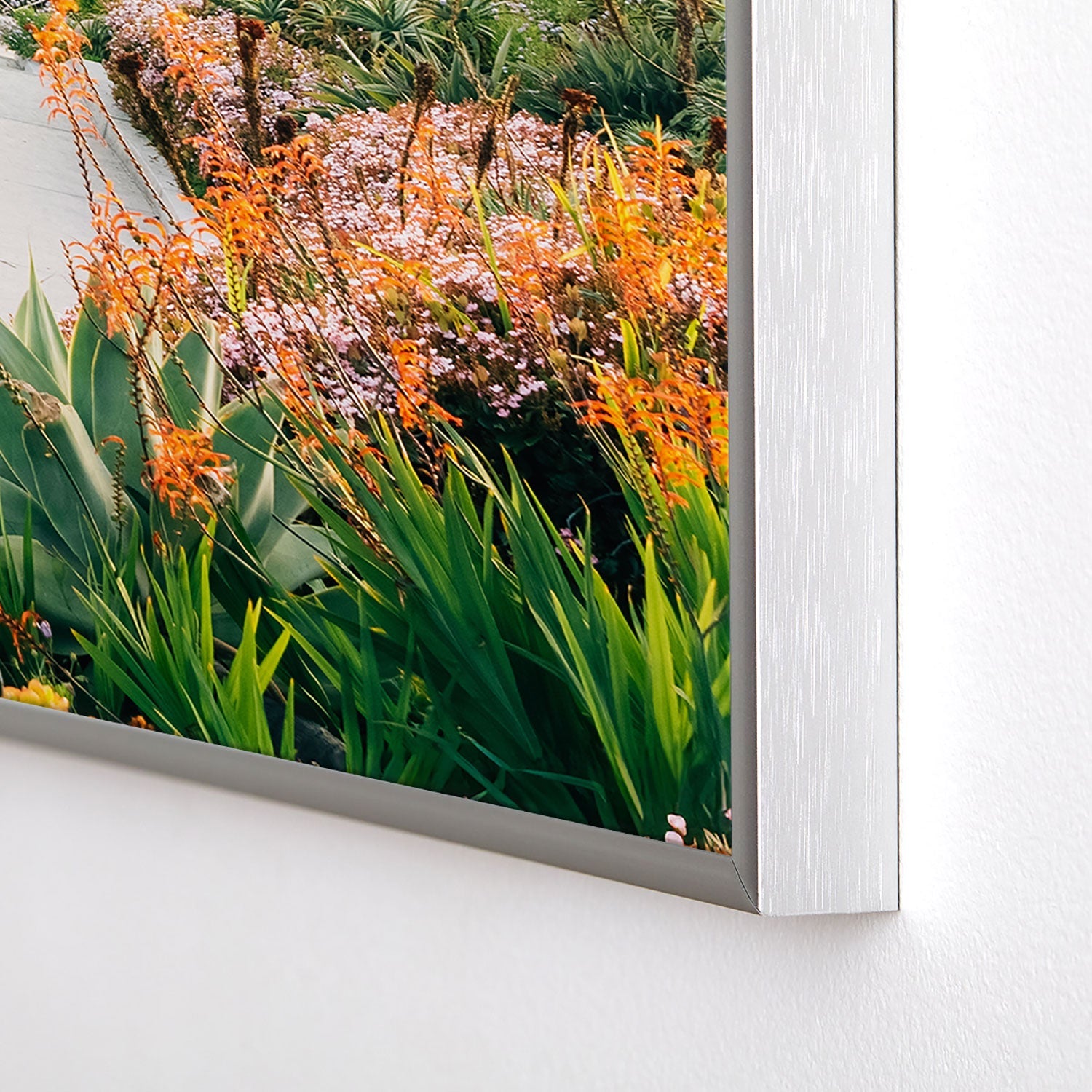 Gal Design Beachside Bloom Square Metal Framed Art Print