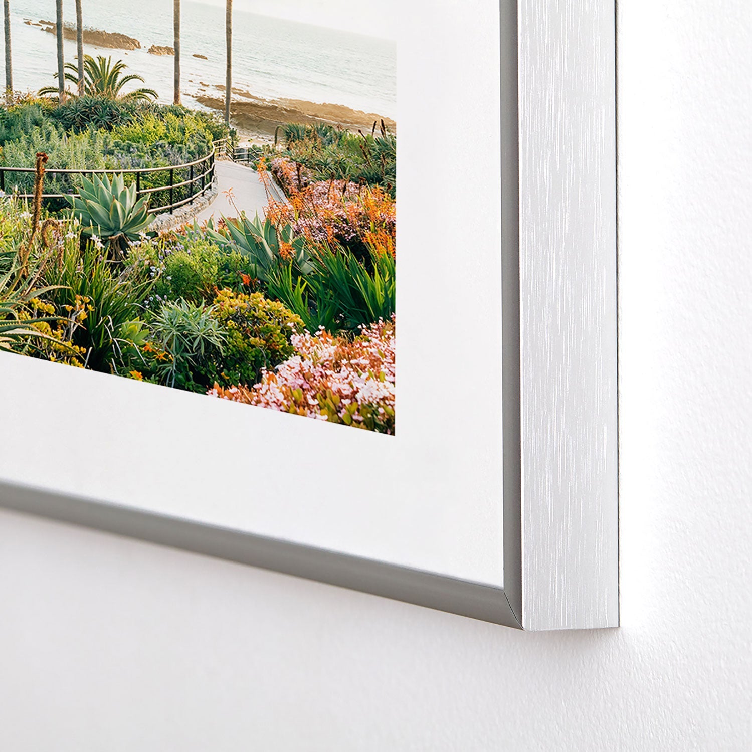 Gal Design Beachside Bloom Metal Framed Art Print
