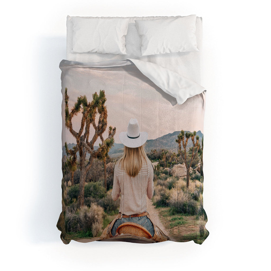 Gal Design The Desert Cowgirl Comforter