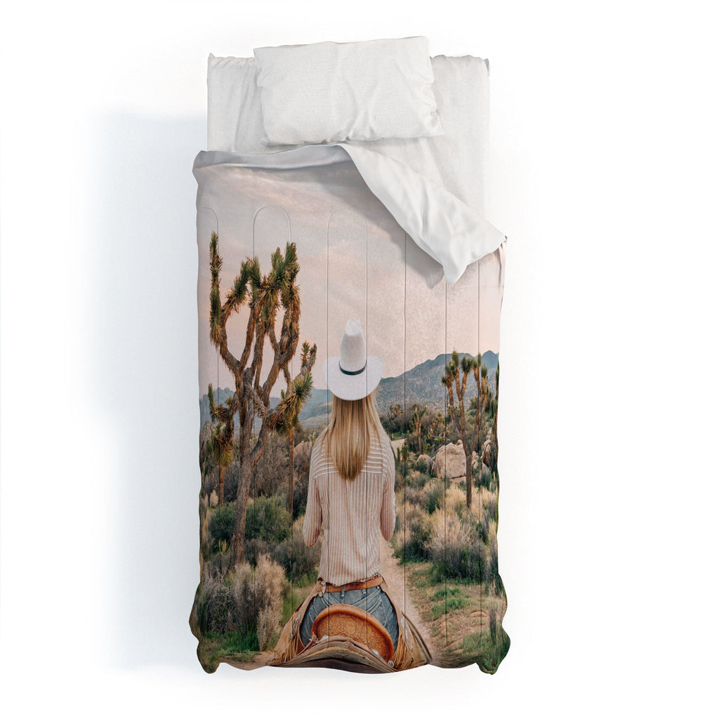 Gal Design The Desert Cowgirl Comforter