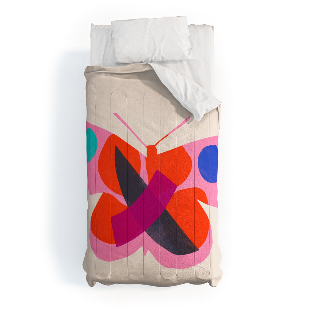 Garima Dhawan flight 4 Comforter