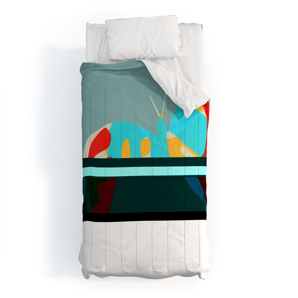 Garima Dhawan flight 5 Comforter