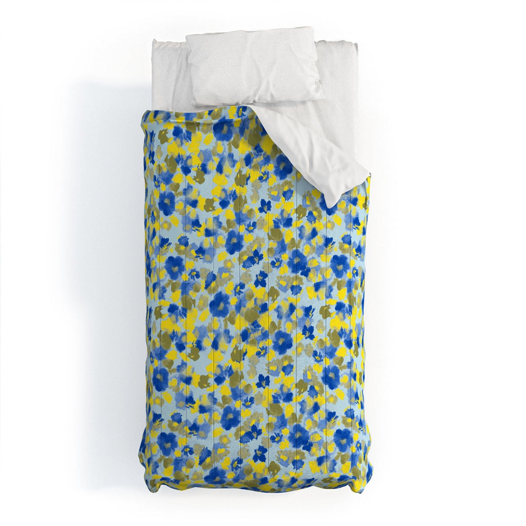 Gabriela Fuente Day Dreaming Watercolor Comforter