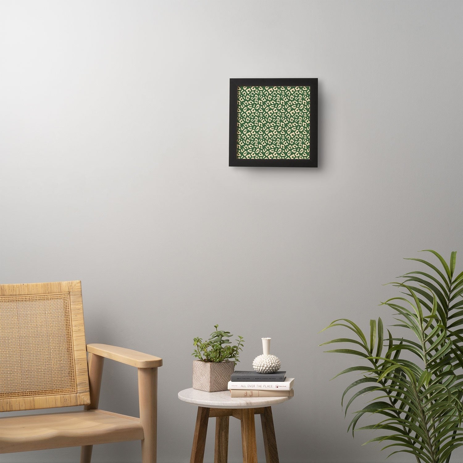 Avenie BR Cheetah Print In Green Framed Wall Art