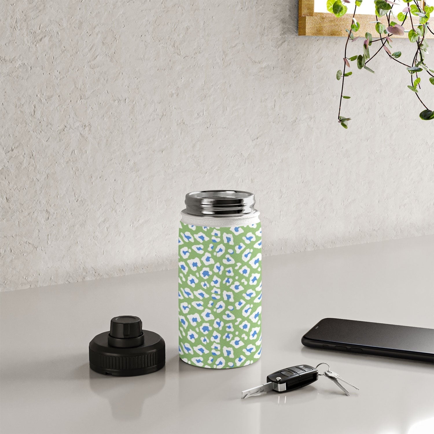 Avenie BR Cheetah Print Water Bottle