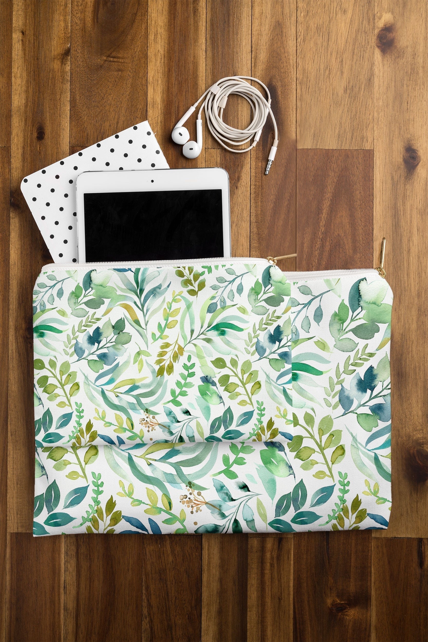 Ninola Design Botanic Retreat Loose Botanical Leaves Watercolor Green Pouch