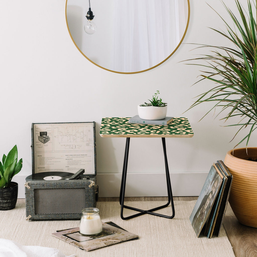Avenie BR Cheetah Print In Green Side Table