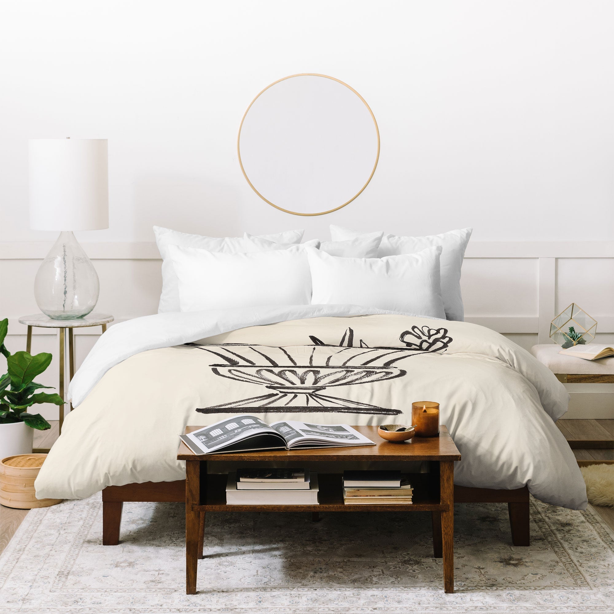 Intemporalis Garden Pot Antique Vase Flower Duvet Cover