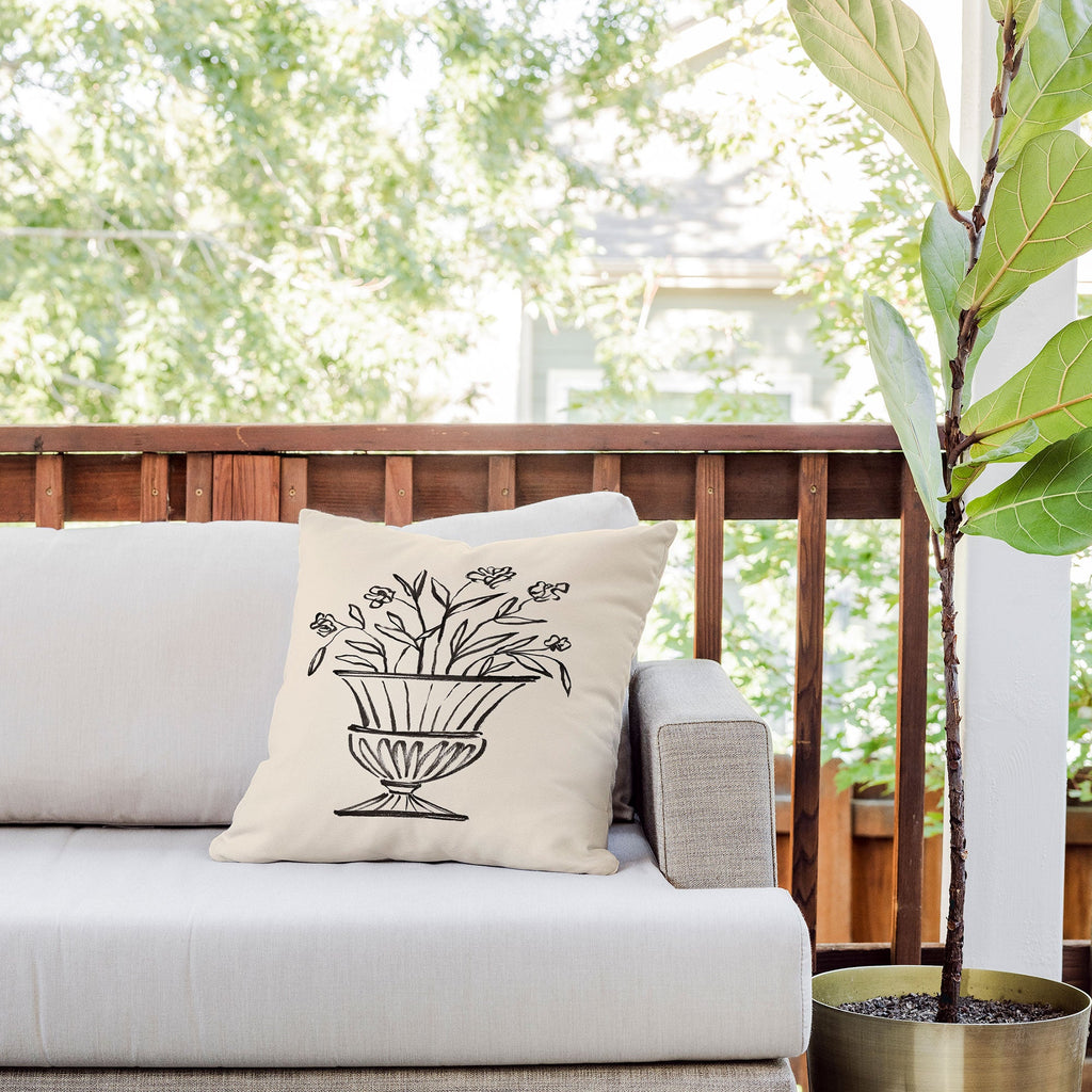 Intemporalis Garden Pot Antique Vase Flower Outdoor Throw Pillow