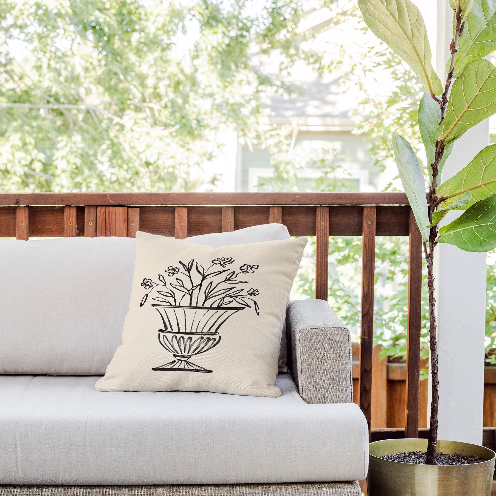 Intemporalis Garden Pot Antique Vase Flower Outdoor Throw Pillow