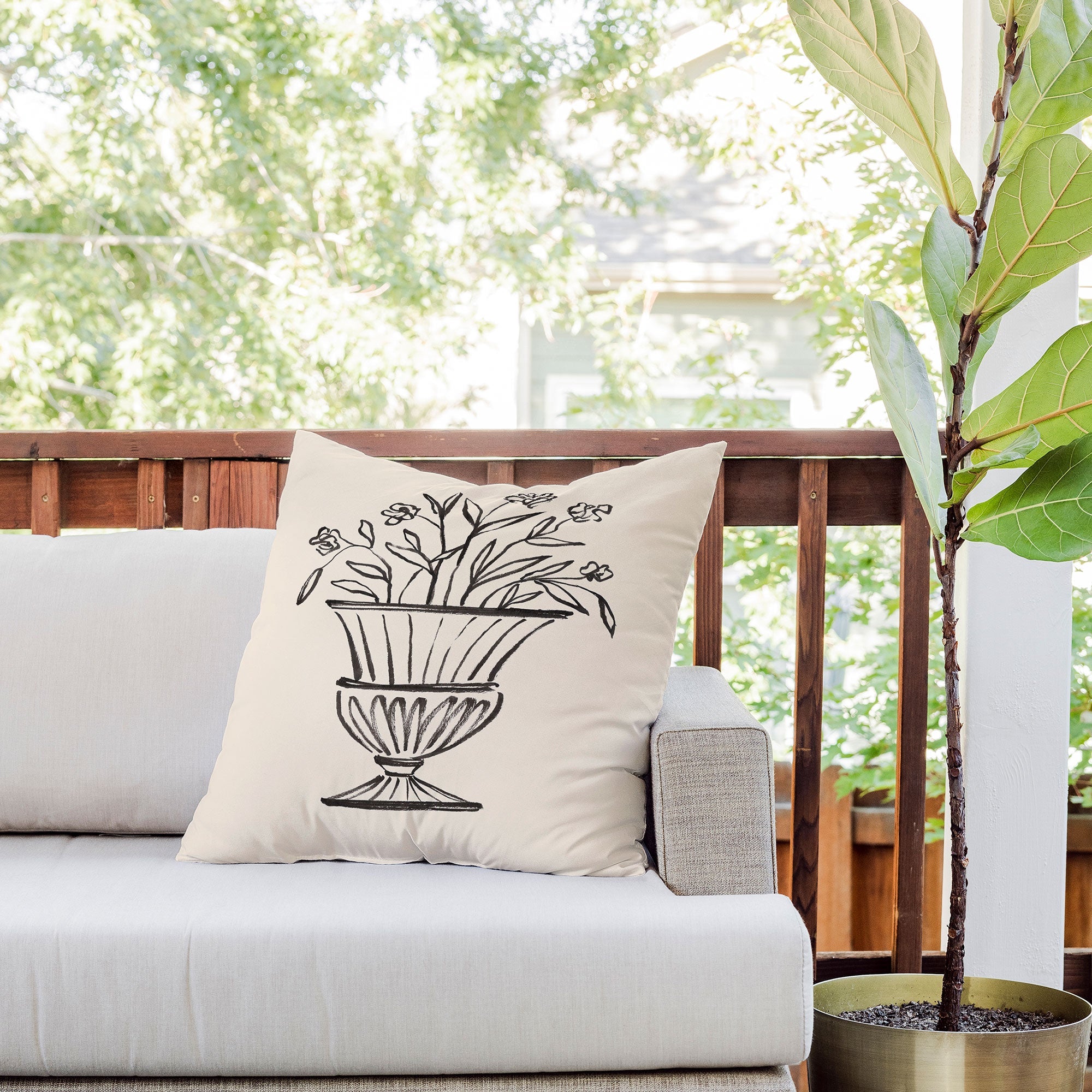 Intemporalis Garden Pot Antique Vase Flower Outdoor Throw Pillow