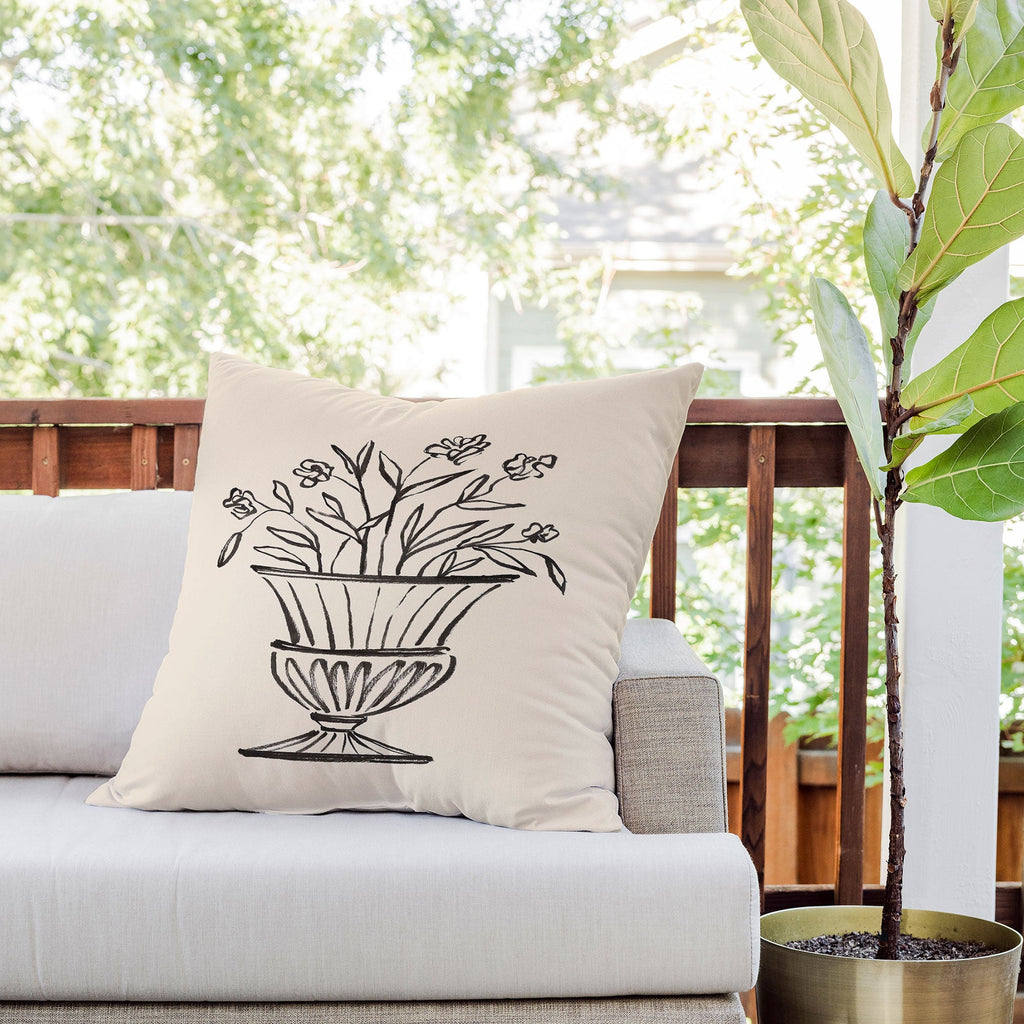 Intemporalis Garden Pot Antique Vase Flower Outdoor Throw Pillow