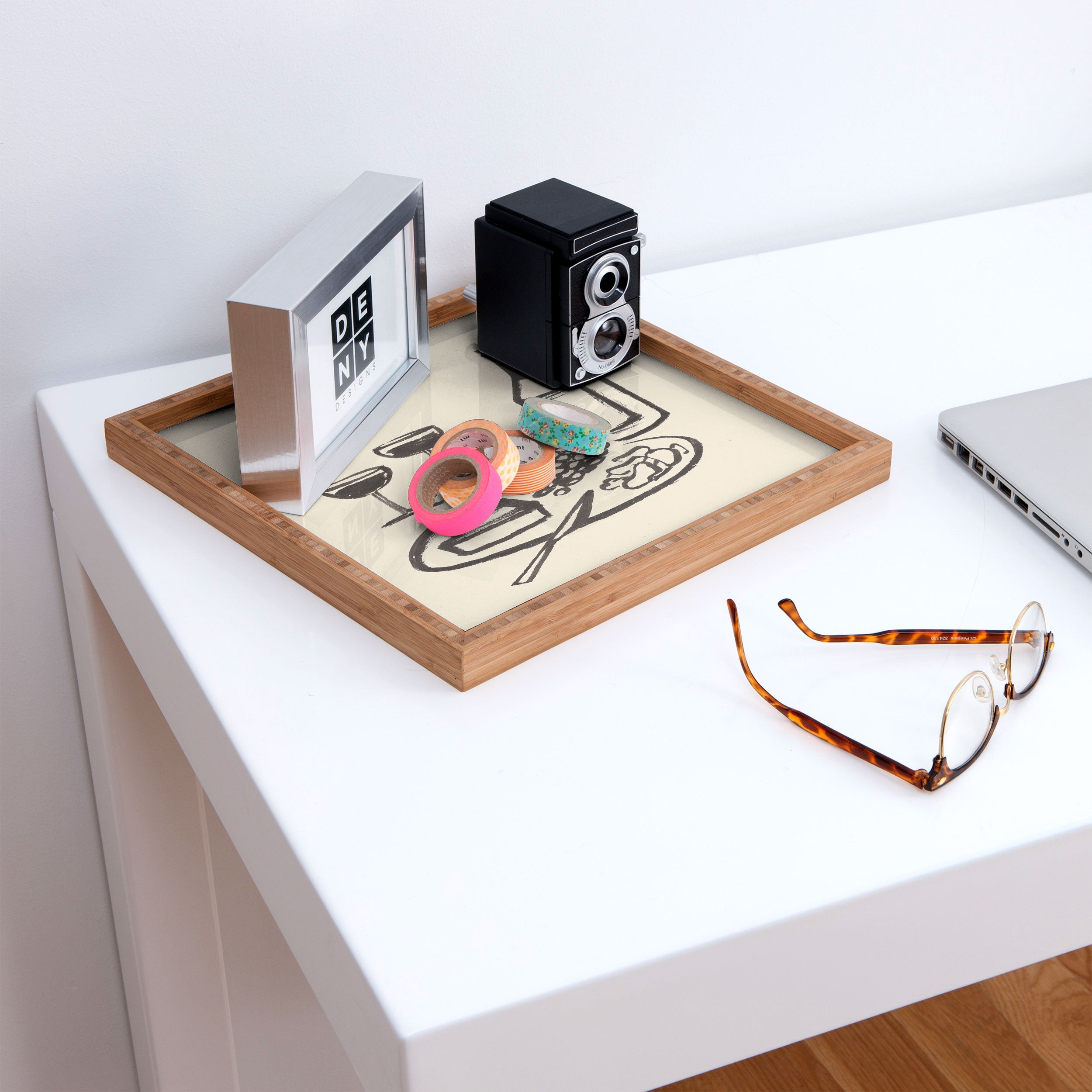 Intemporalis Wine and Cheese Aperitivo BW Square Tray