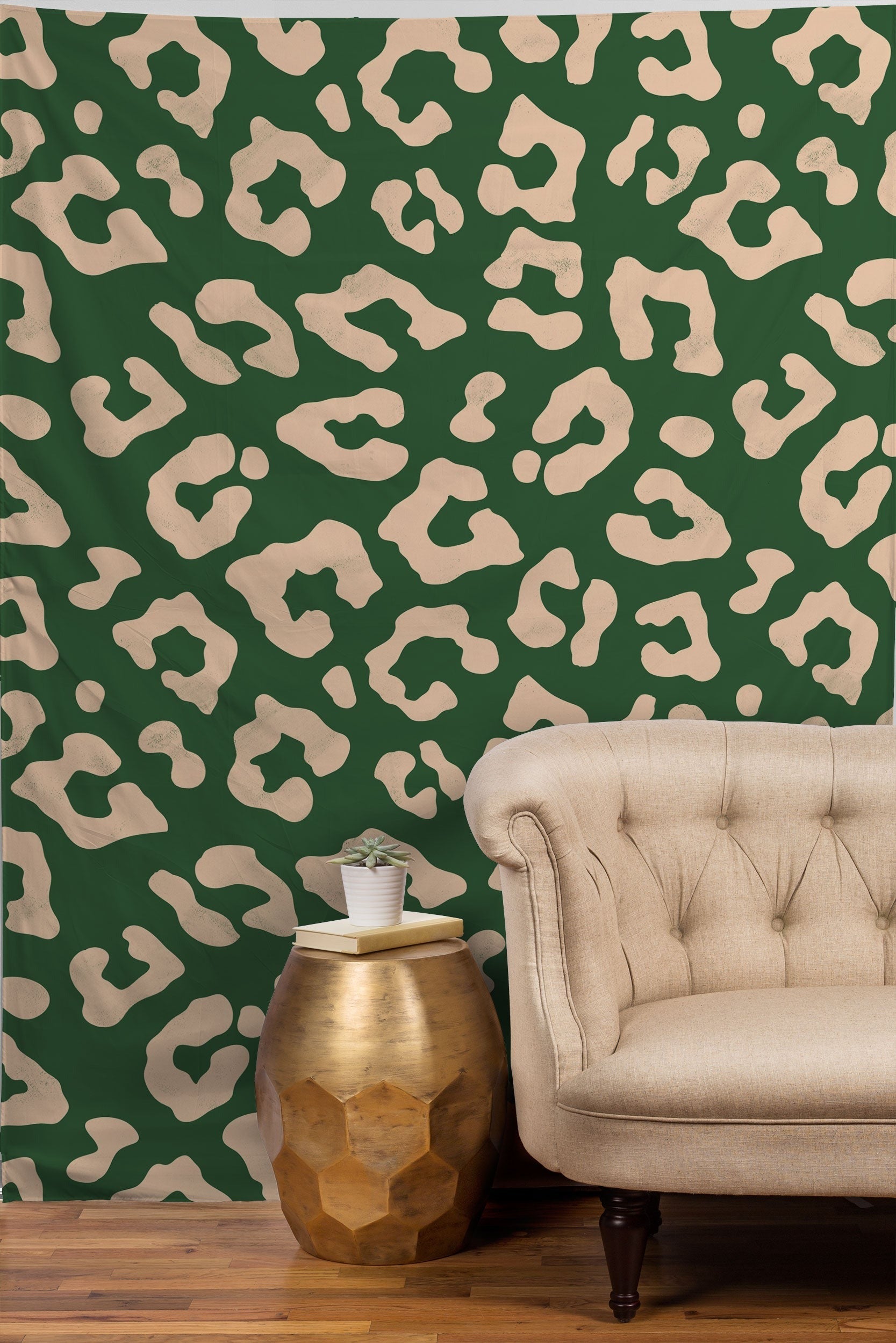 Avenie BR Cheetah Print In Green Tapestry