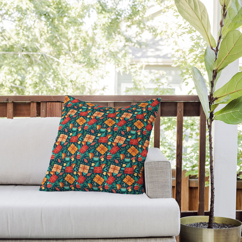 Valeria Frustaci Christmas pattern Outdoor Throw Pillow