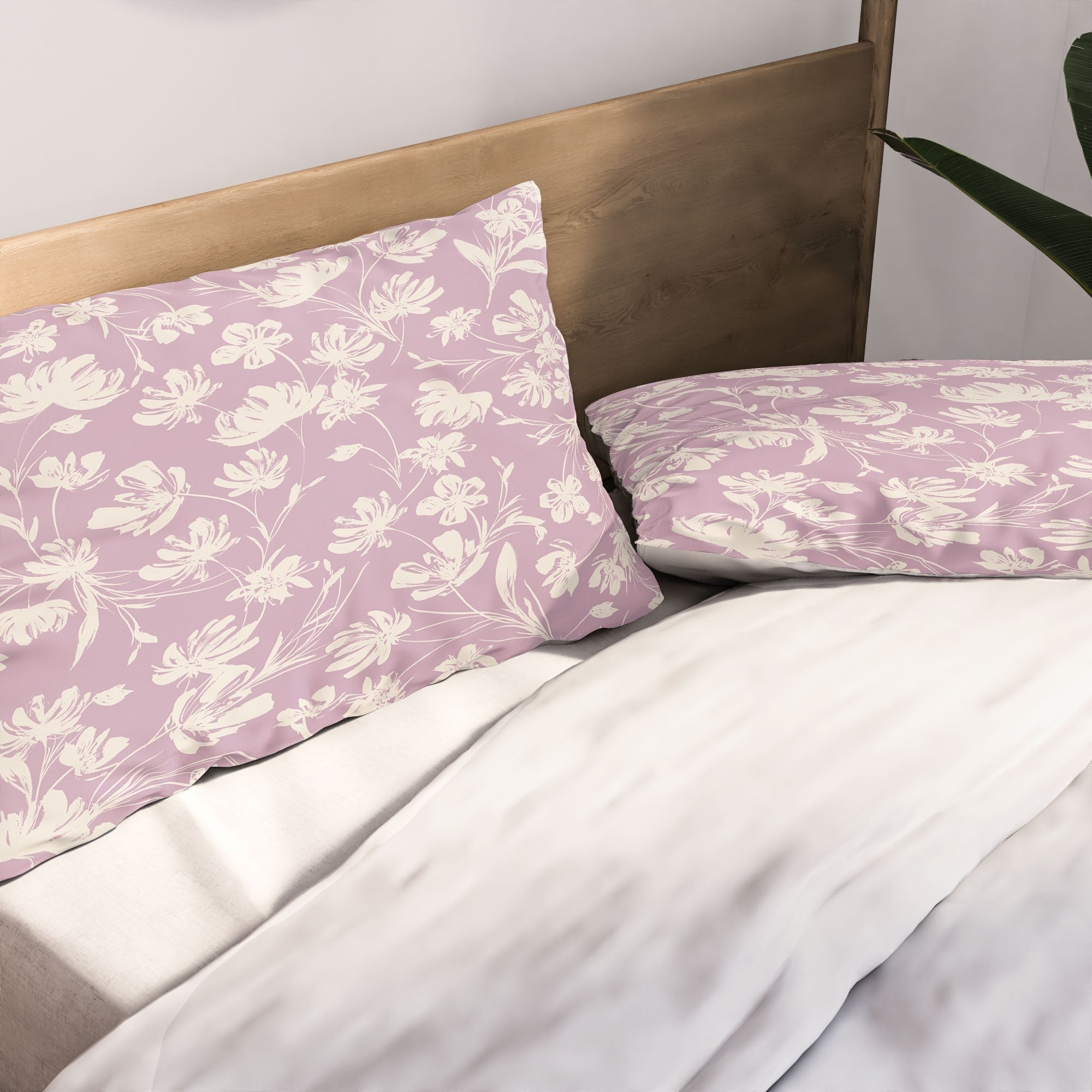 Gabriela Fuente Martine Lilac Pillow Shams