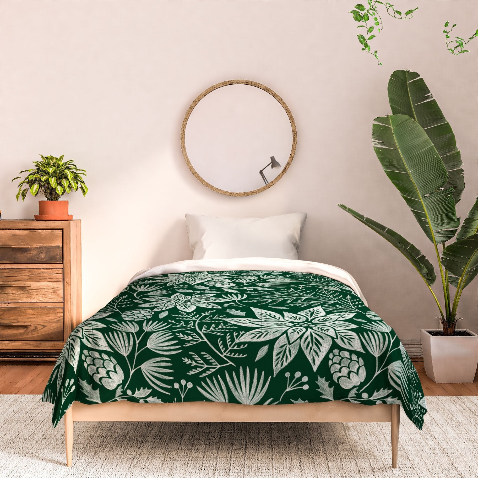 Pimlada Phuapradit Christmas Poinsettia Comforter