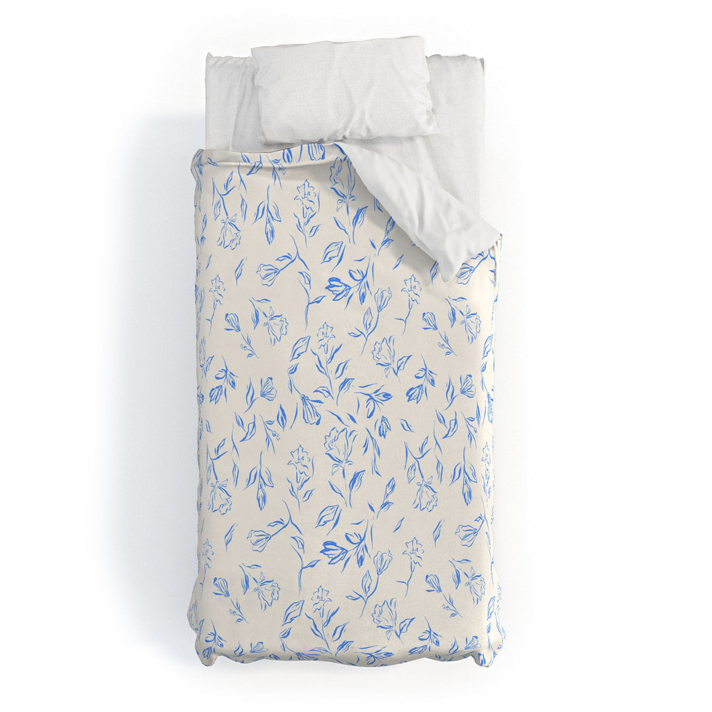 LouBruzzoni Romantic blue Duvet Cover
