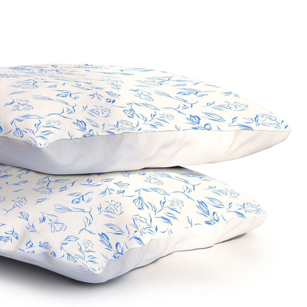 LouBruzzoni Romantic blue Pillow Shams