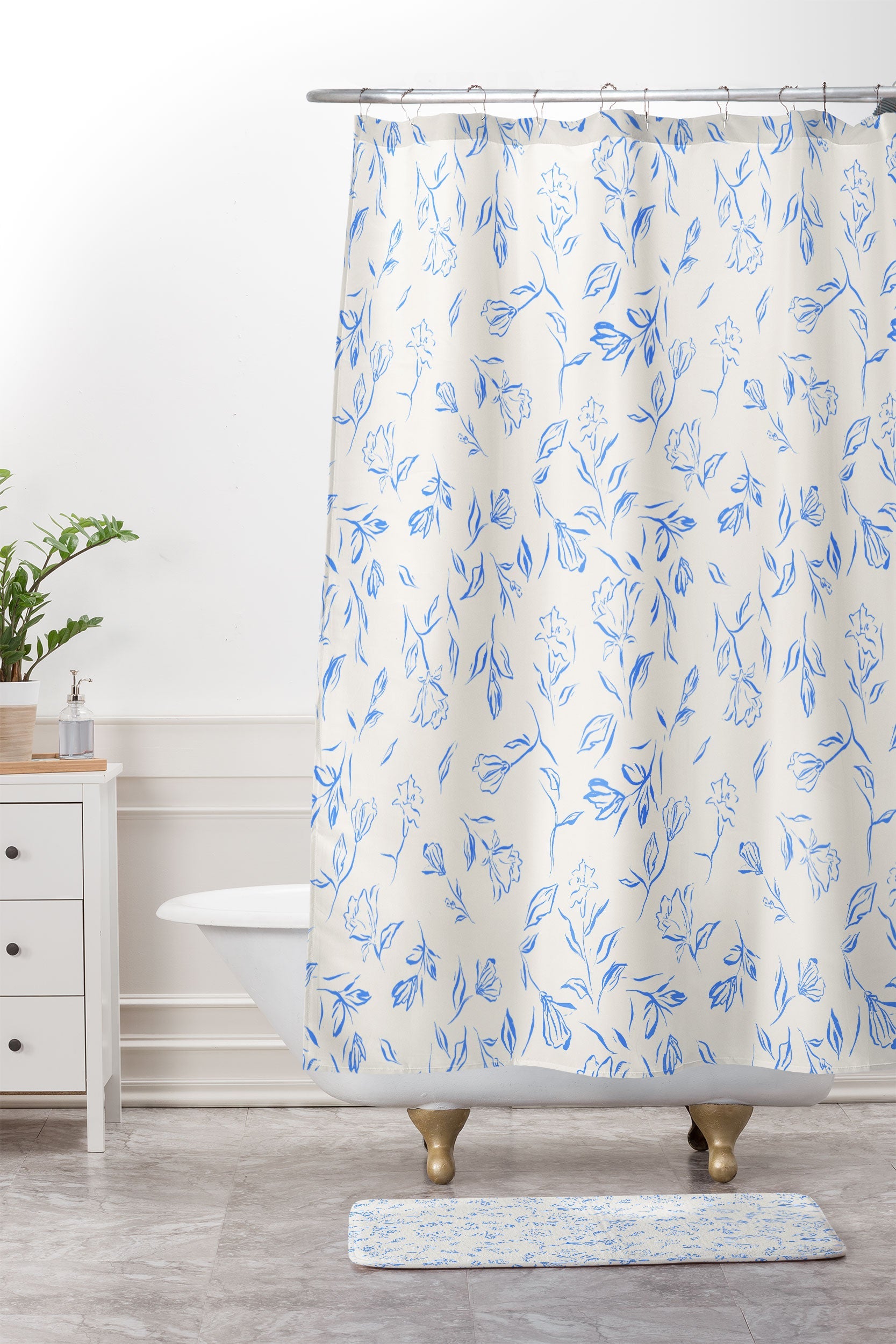 LouBruzzoni Romantic blue Memory Foam Bath Mat