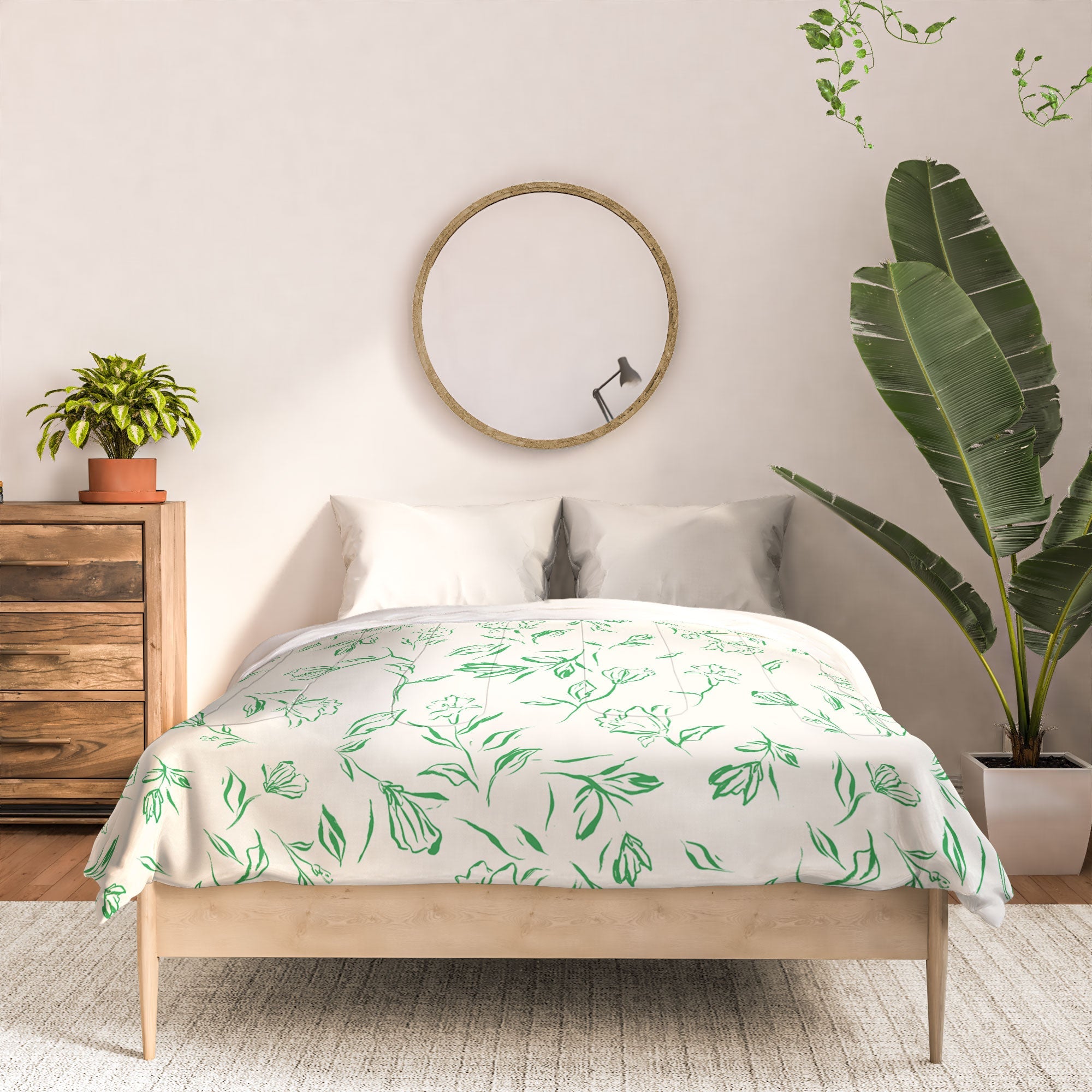 LouBruzzoni Romantic green Comforter