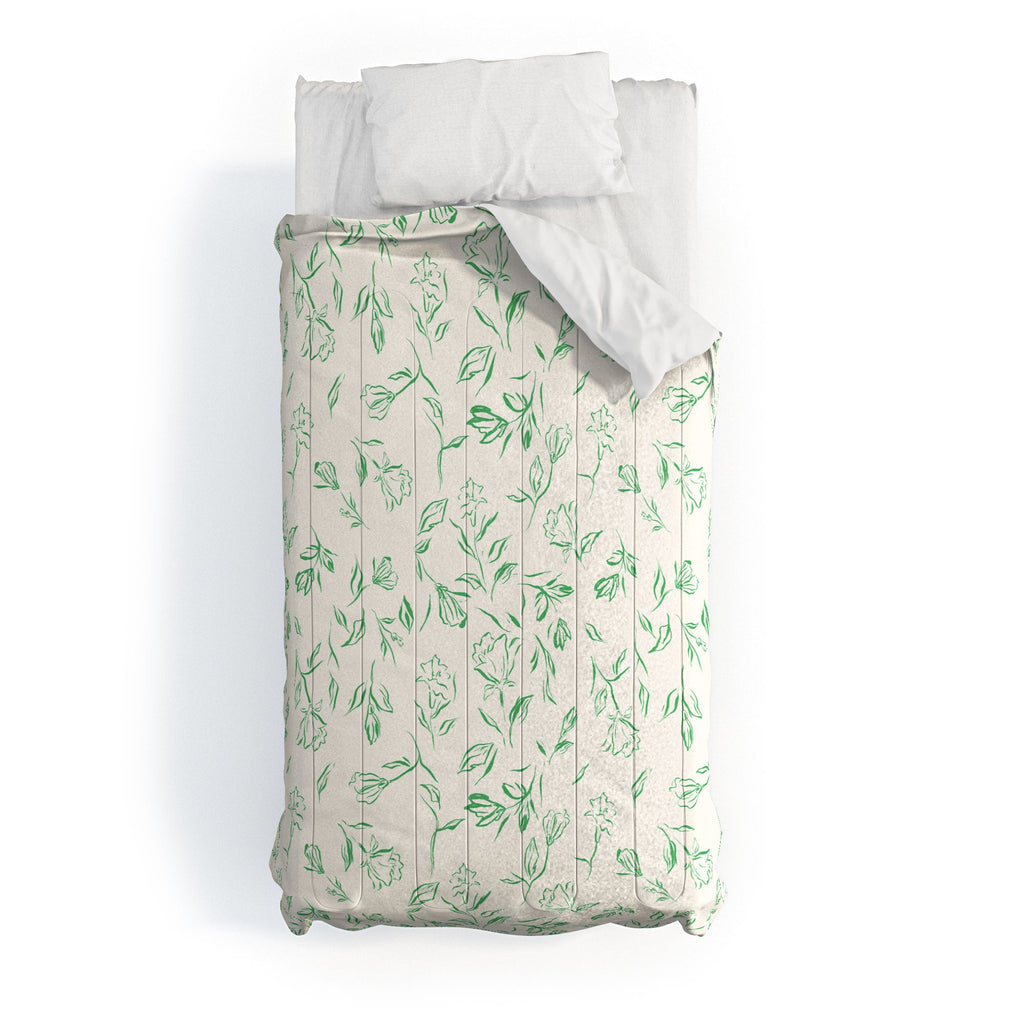 LouBruzzoni Romantic green Comforter