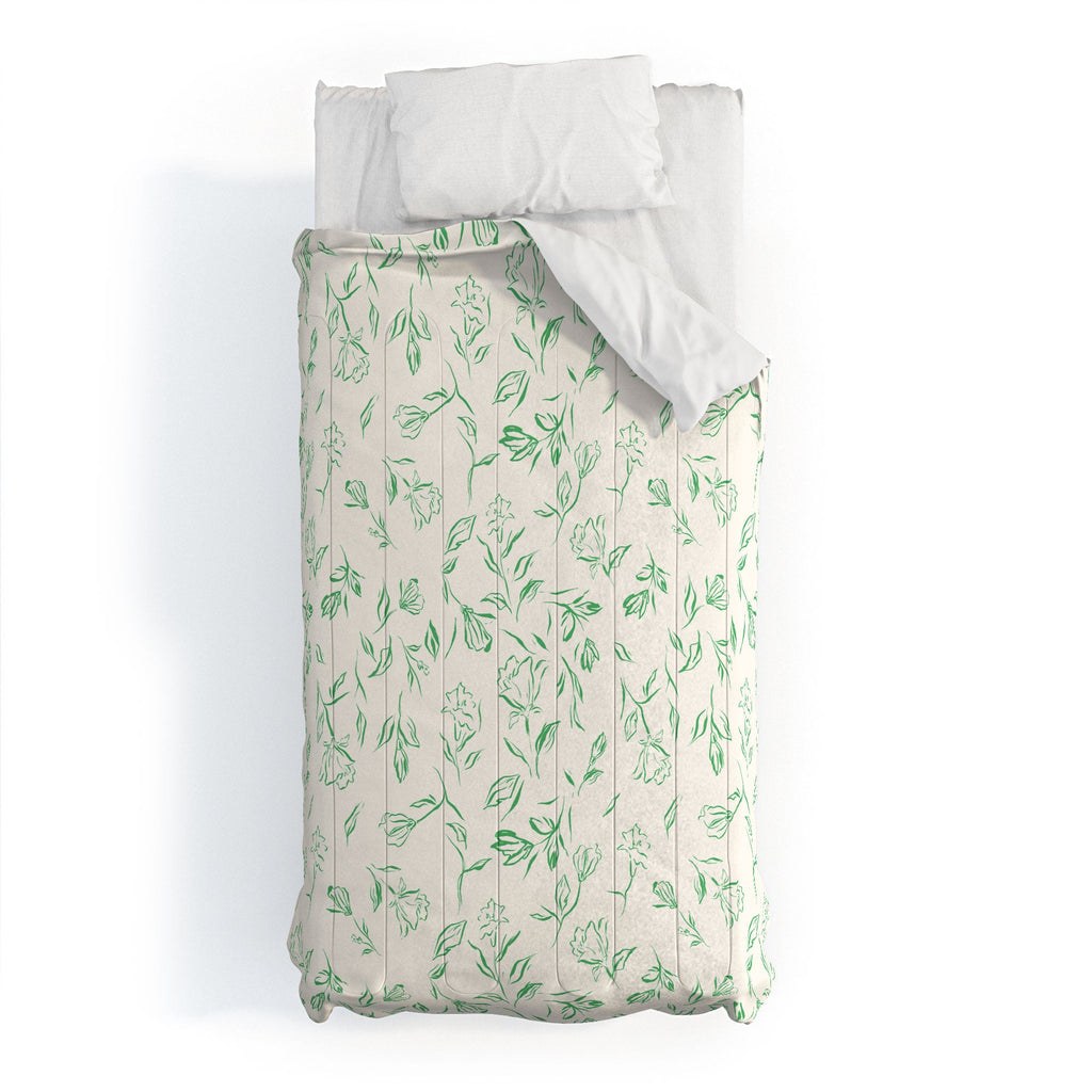 LouBruzzoni Romantic green Comforter