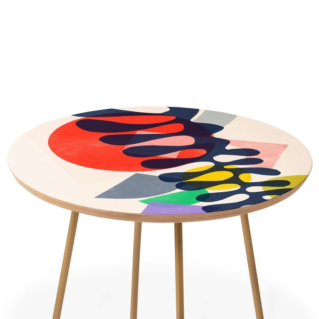 Garima Dhawan growing 1 Round Side Table