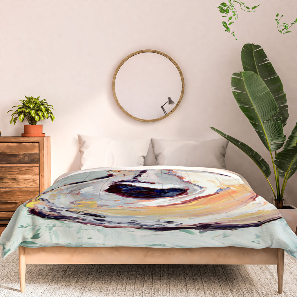 Magladry art studio Oyster shell Comforter