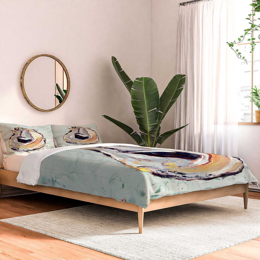 Magladry art studio Oyster shell Comforter