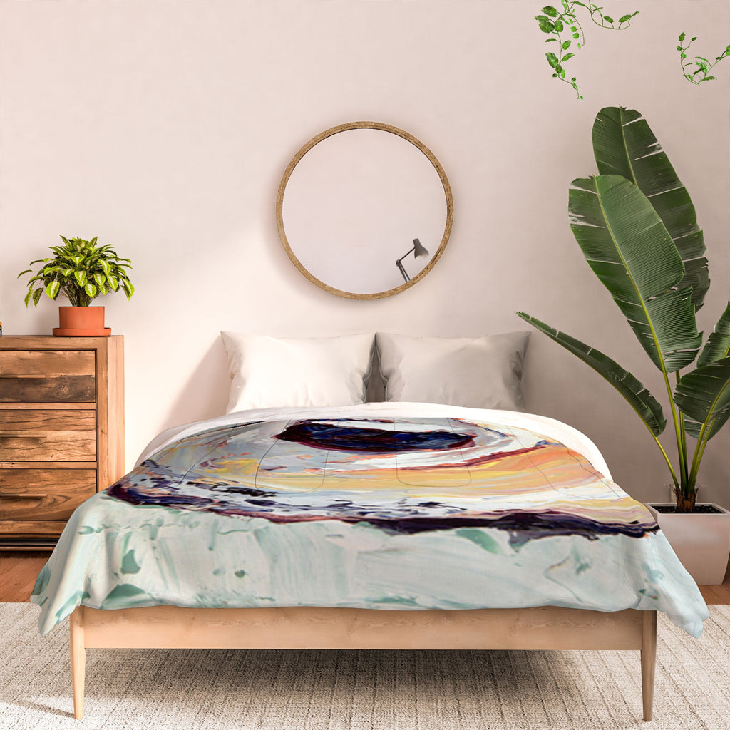 Magladry art studio Oyster shell Comforter