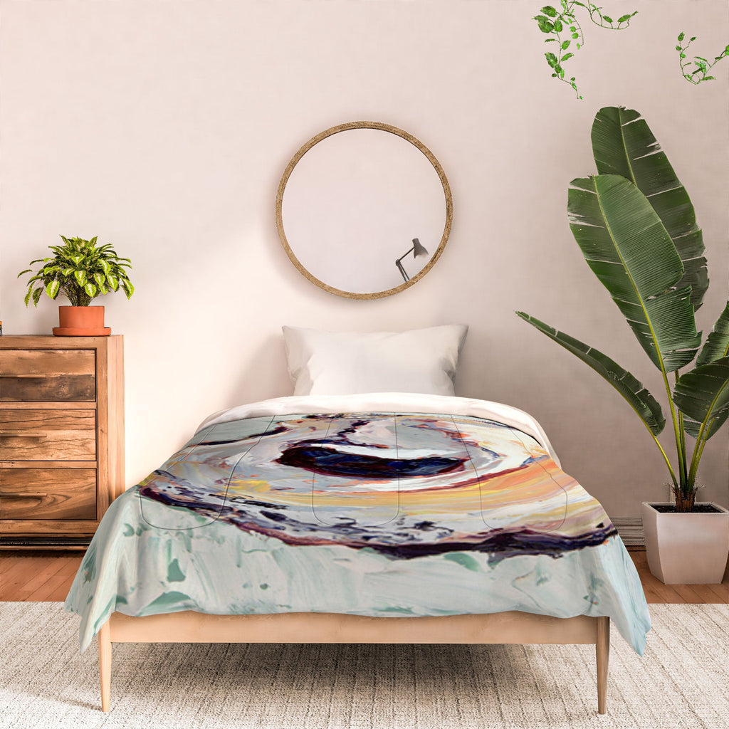 Magladry art studio Oyster shell Comforter