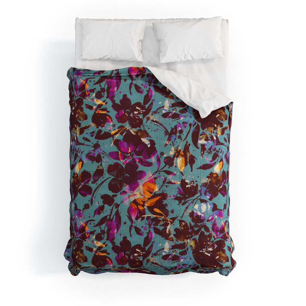 Marta Barragan Camarasa Bold Floral Expression Comforter