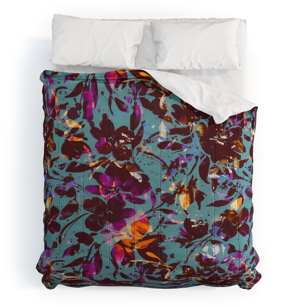 Marta Barragan Camarasa Bold Floral Expression Comforter