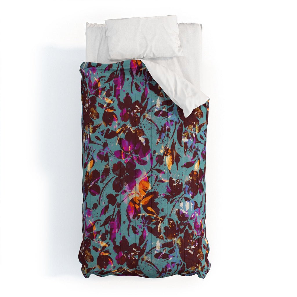 Marta Barragan Camarasa Bold Floral Expression Comforter