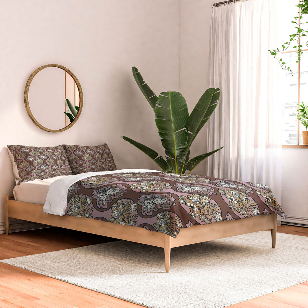 Marta Barragan Camarasa Classic Floral Arrangement Comforter