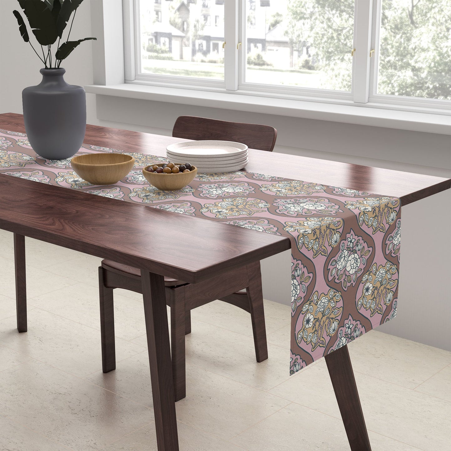Marta Barragan Camarasa Classic Floral Arrangement Table Runner