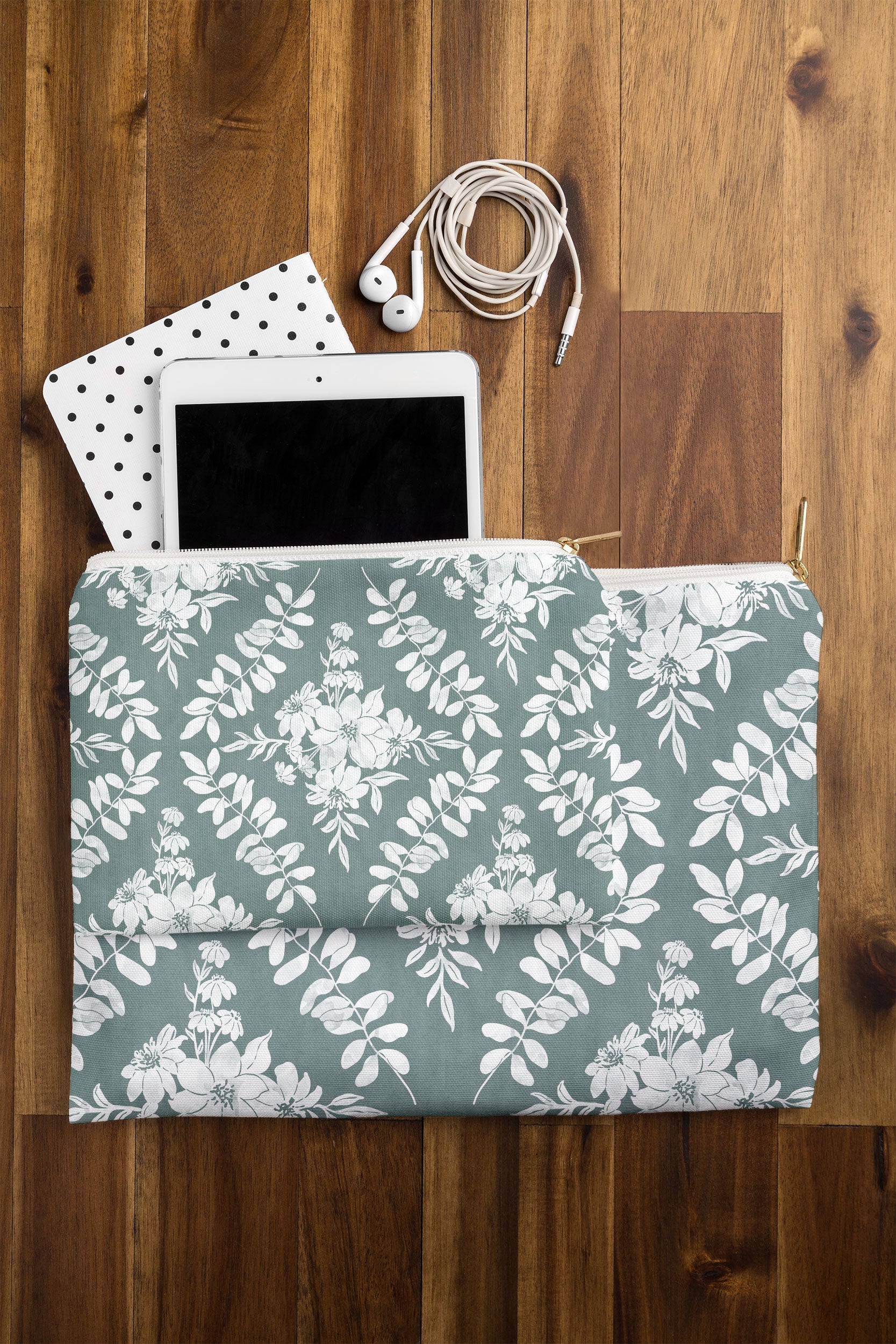 Marta Barragan Camarasa Greenery Delight Pouch
