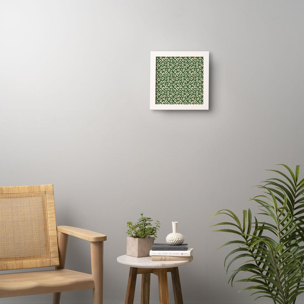 Avenie BR Cheetah Print In Green Framed Wall Art