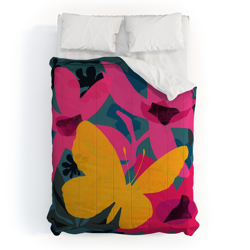 Garima Dhawan wild 1 Comforter