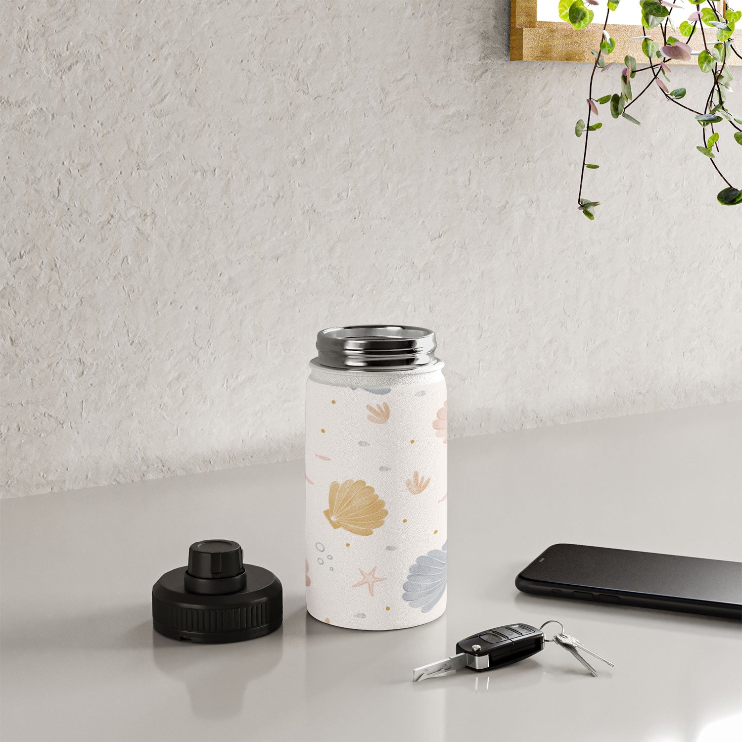 Menina Lisboa Shells and Starfish Water Bottle